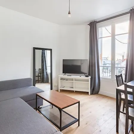 2 Pieces Style Industriel Apartment